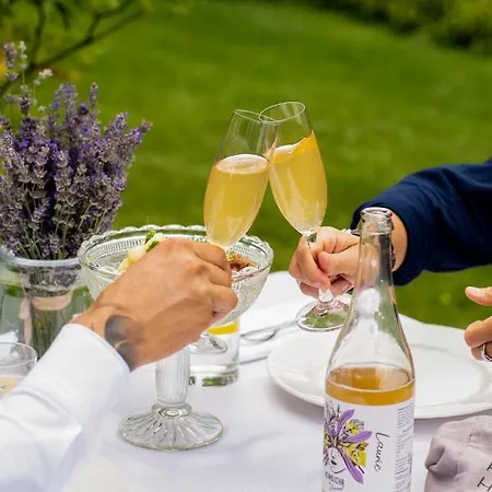 Alojamento de Acomodação e Pequeno-almoço Karma House Goscienczyce